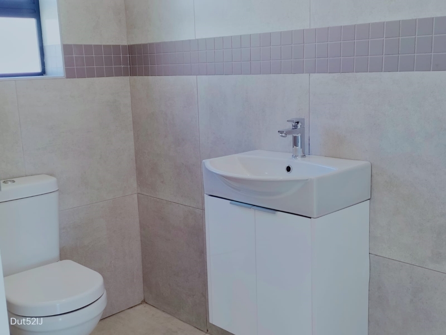 3 Bedroom Property for Sale in Fraaiuitsig Western Cape